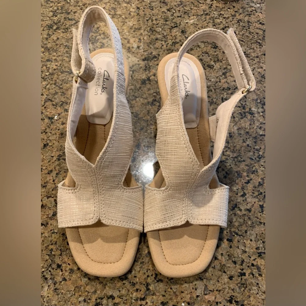 Clarks Collection Women's Cream Wedge Sandals with cork heel. Size 9.5 NWT - Picture 3 of 6